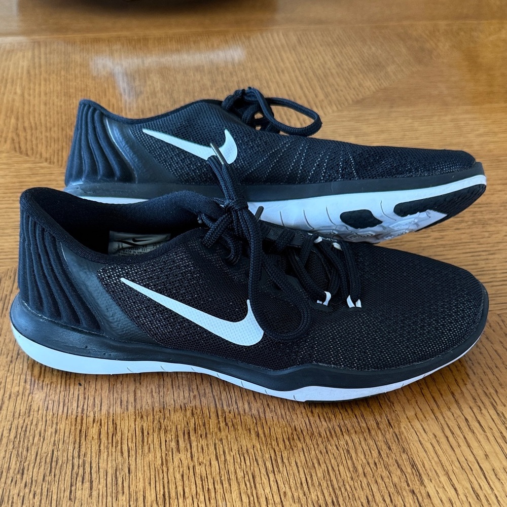 Women’s Nike Flex Supreme TR 5 size 8.5